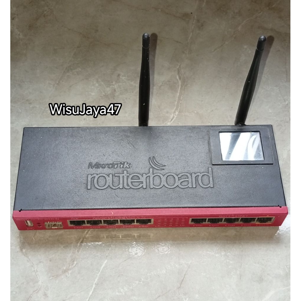 Router Mikrotik RB2011