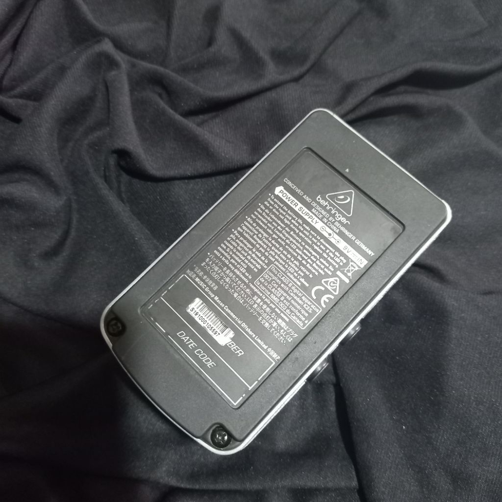 Behringer Digital Reverb DR600 Efek Gitarnot Delay