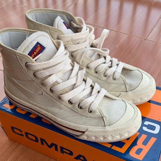 Sepatu Compass Retrograde High Decon Cream