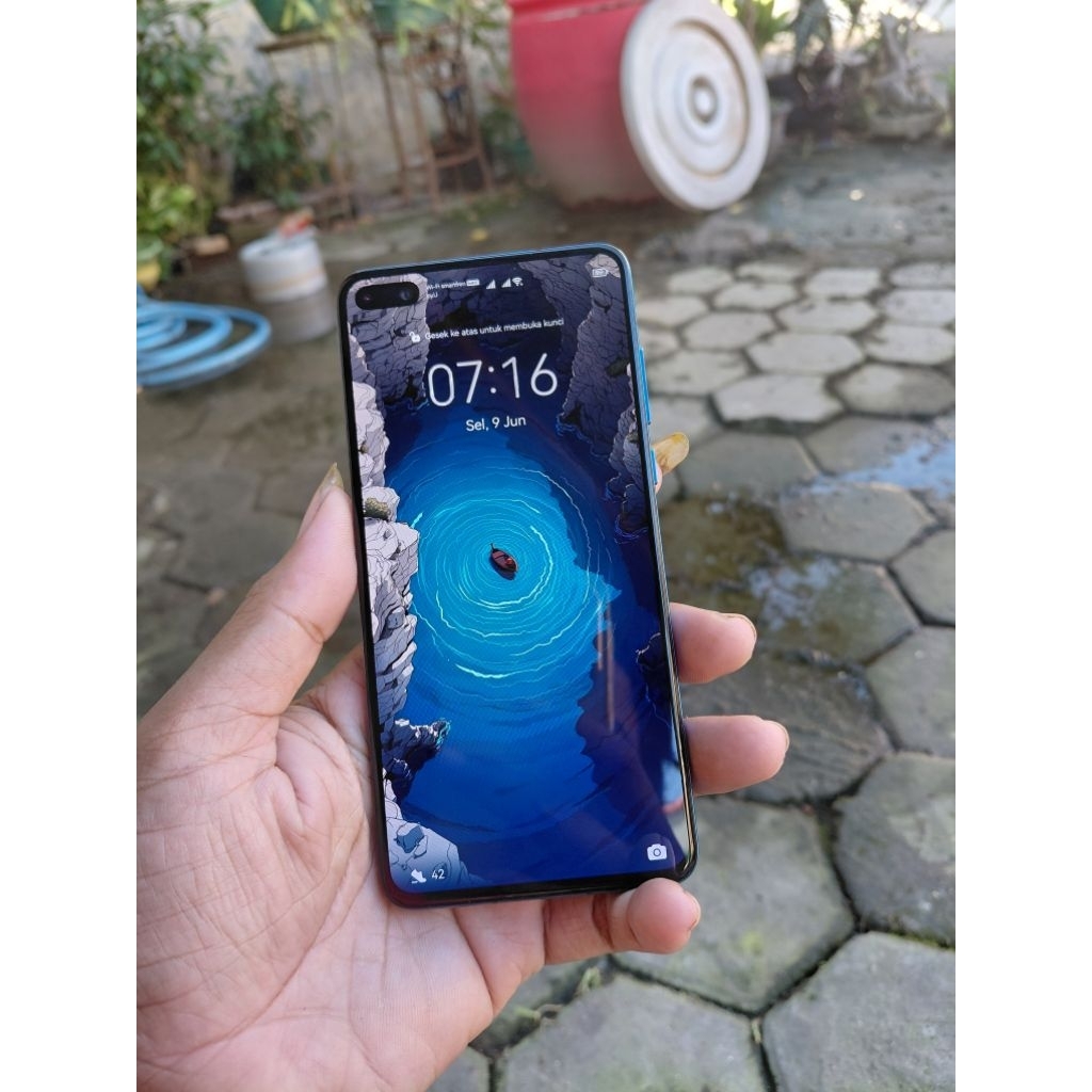 Huawei P40 5G  8/128 Gb like new