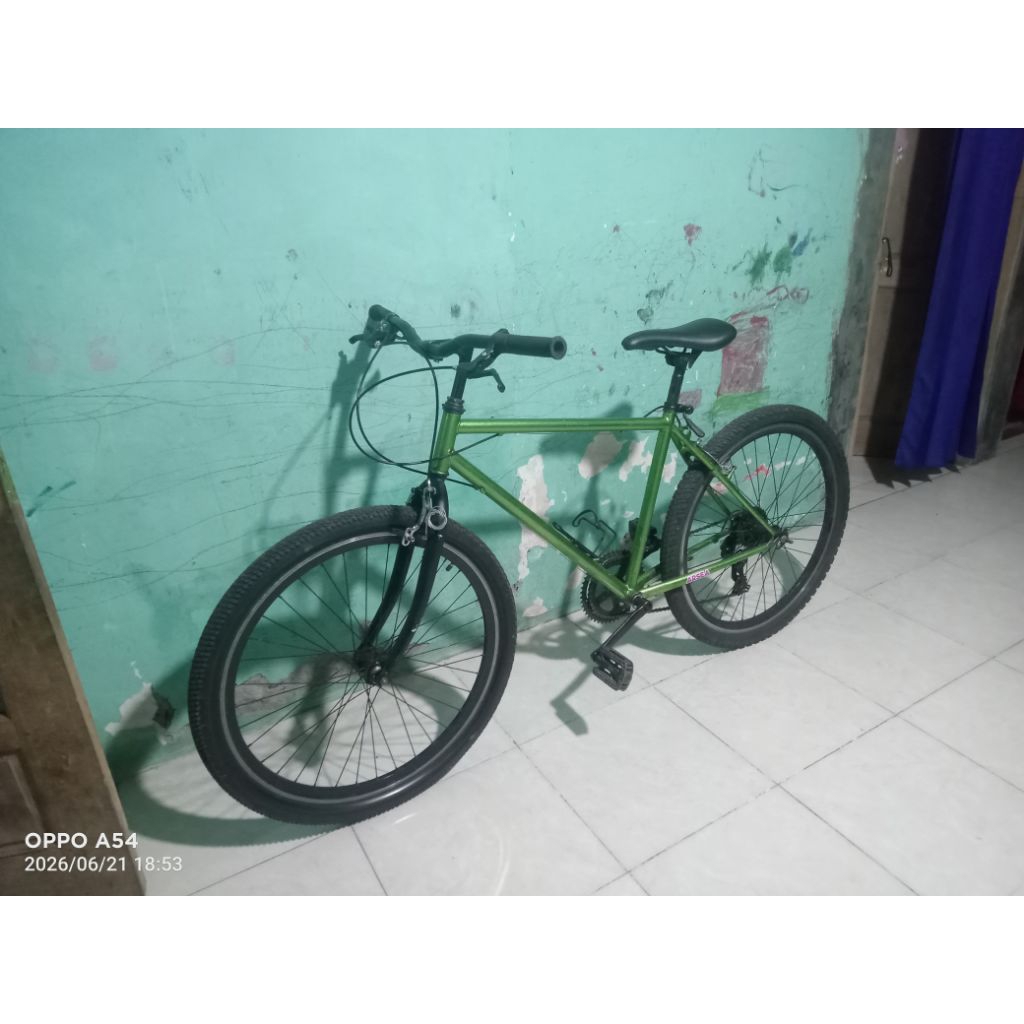 Sepeda MTB commputer 26 inchi bekas frame besi rem pakem ban tebal purwokerto