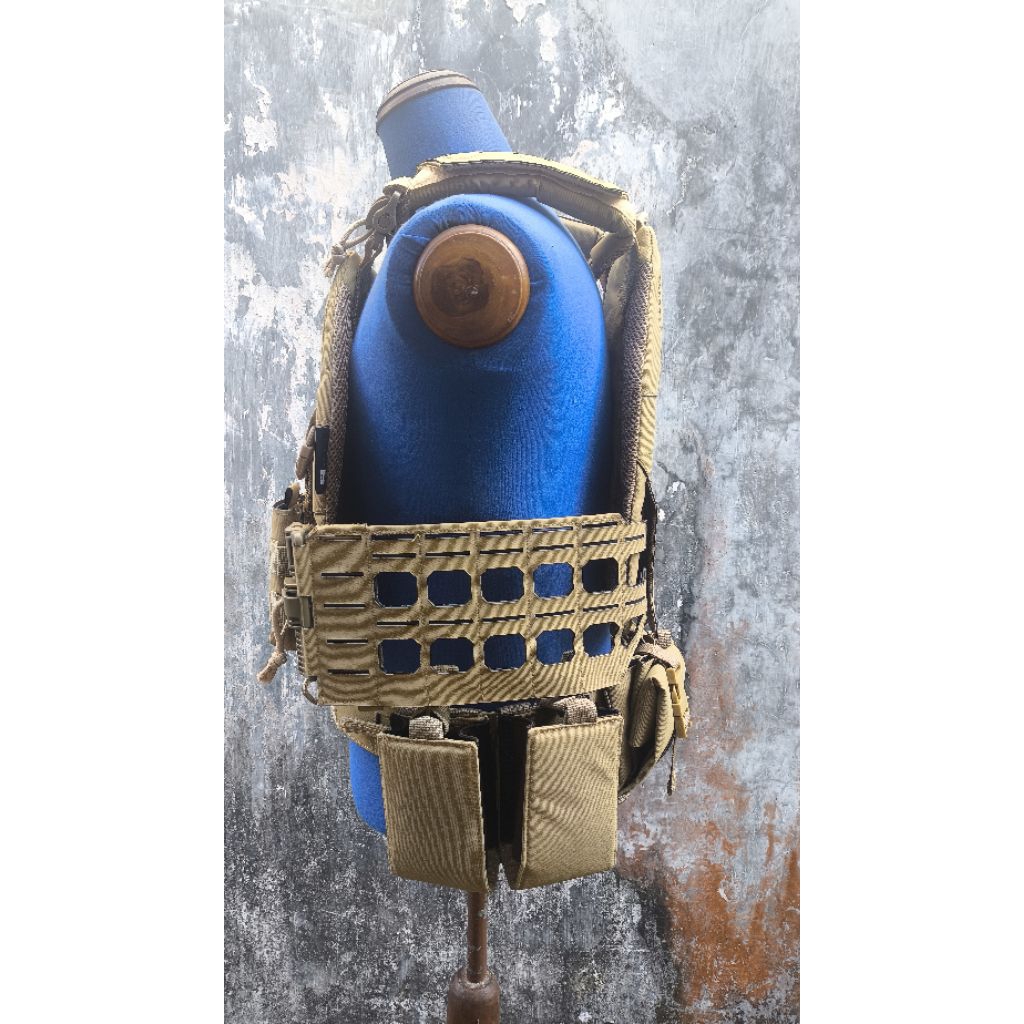 Tactical Vest Coyote Brown Laser Cut Molle Moder Taktis Baja Vest Tactical standar Military Not TMC 