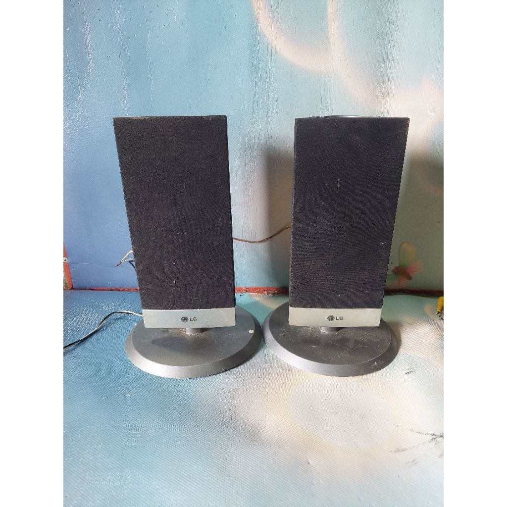 LG   LHS-36MEC   SEPEKER PASIF  TOWER 2PCS