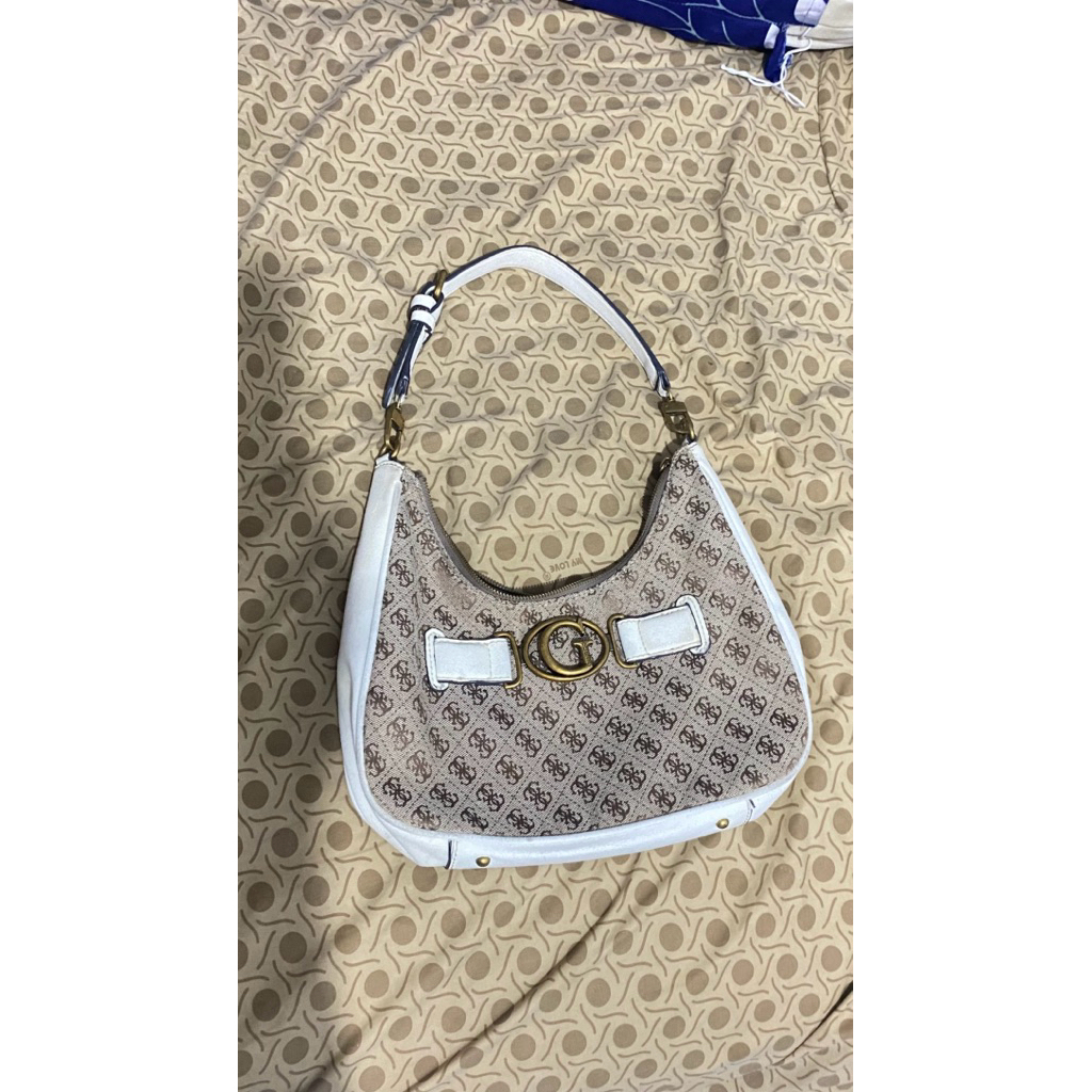 guess? aviana hobo bag