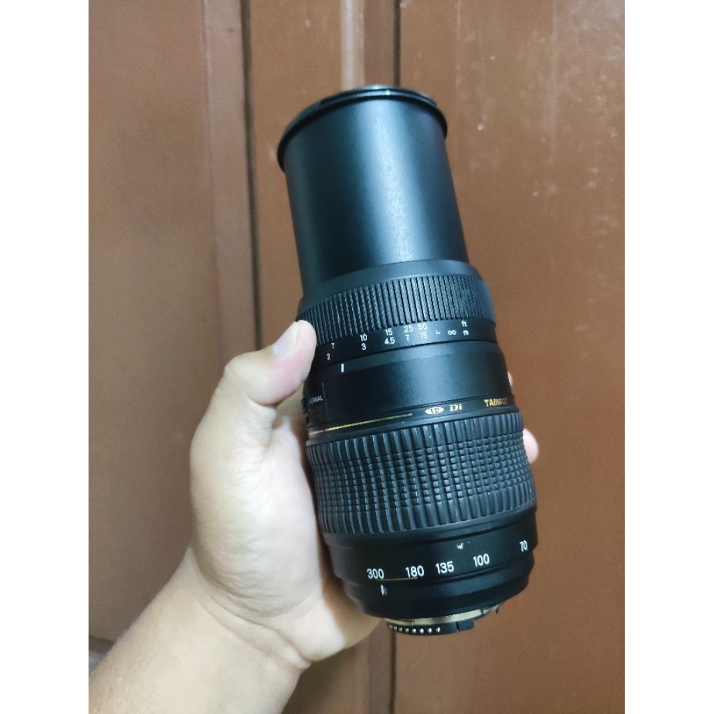 TAMRON 70-300 FOR NIKON