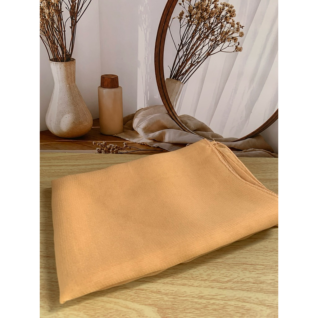 Jilbab Bella Square warna Apricot