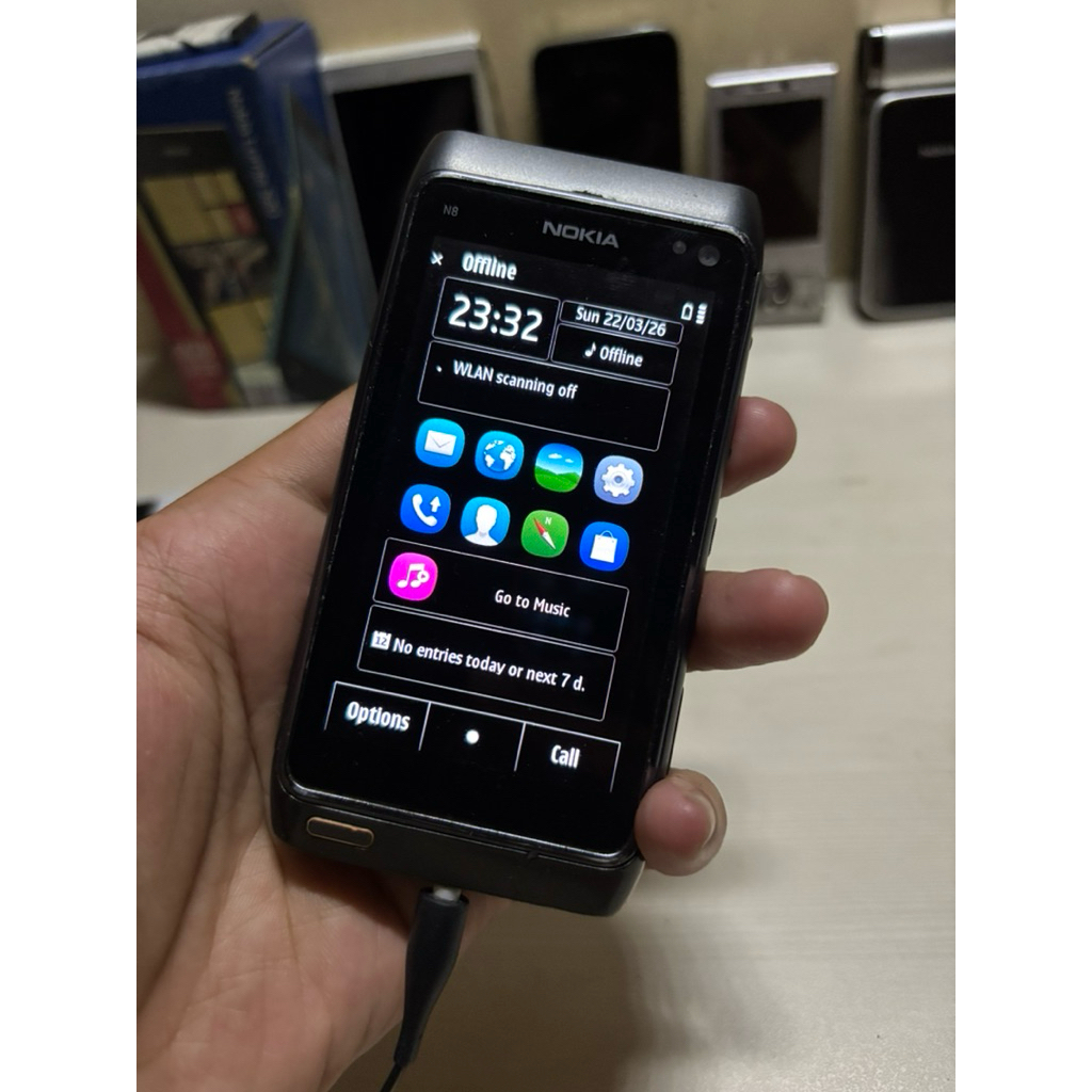 Nokia N8 Bahan