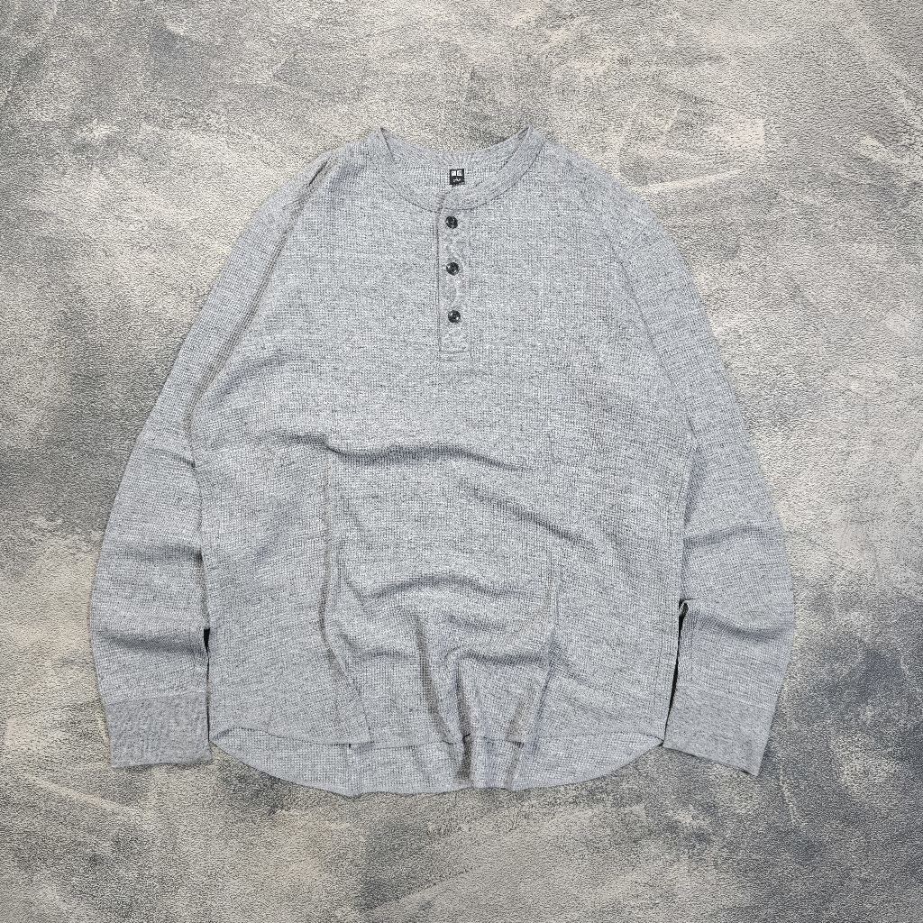 Long sleeve Uniqlo Waffle Henley Neck