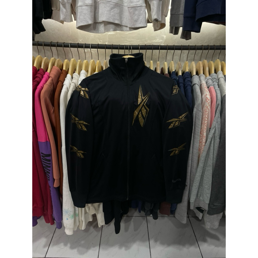 TRACKTOP REEBOK HITAM
