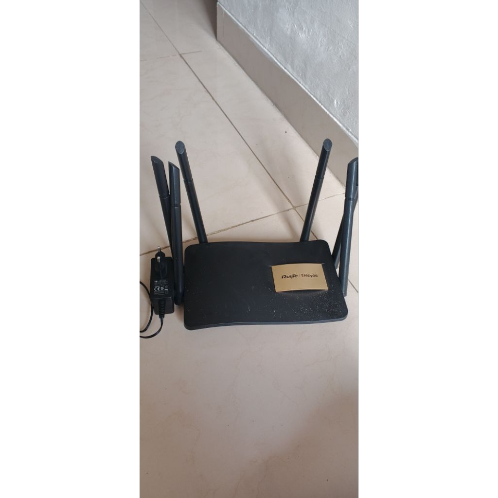 Ruijie Reyee RG-EW1200G PRO  Bekas