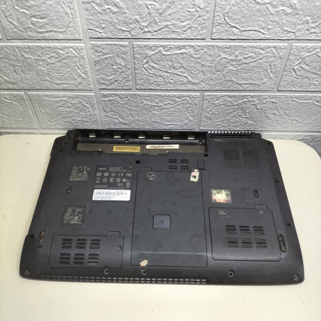 Kesing Case Casing Bottom Bawah Laptop Acer Aspire 4740 4740g