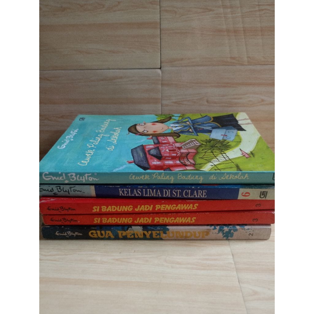 Buku bekas by Enid Blyton