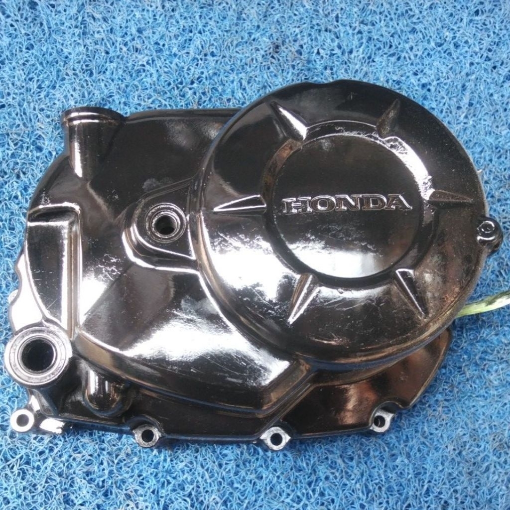 BAK SEBELAH KANAN ORIGINAL HONDA REVO FIT FI INJEKSI/BLADE OLD NEW 110 125 KWB