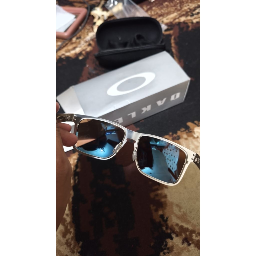 Oakley Holbrook metal Magnumsium