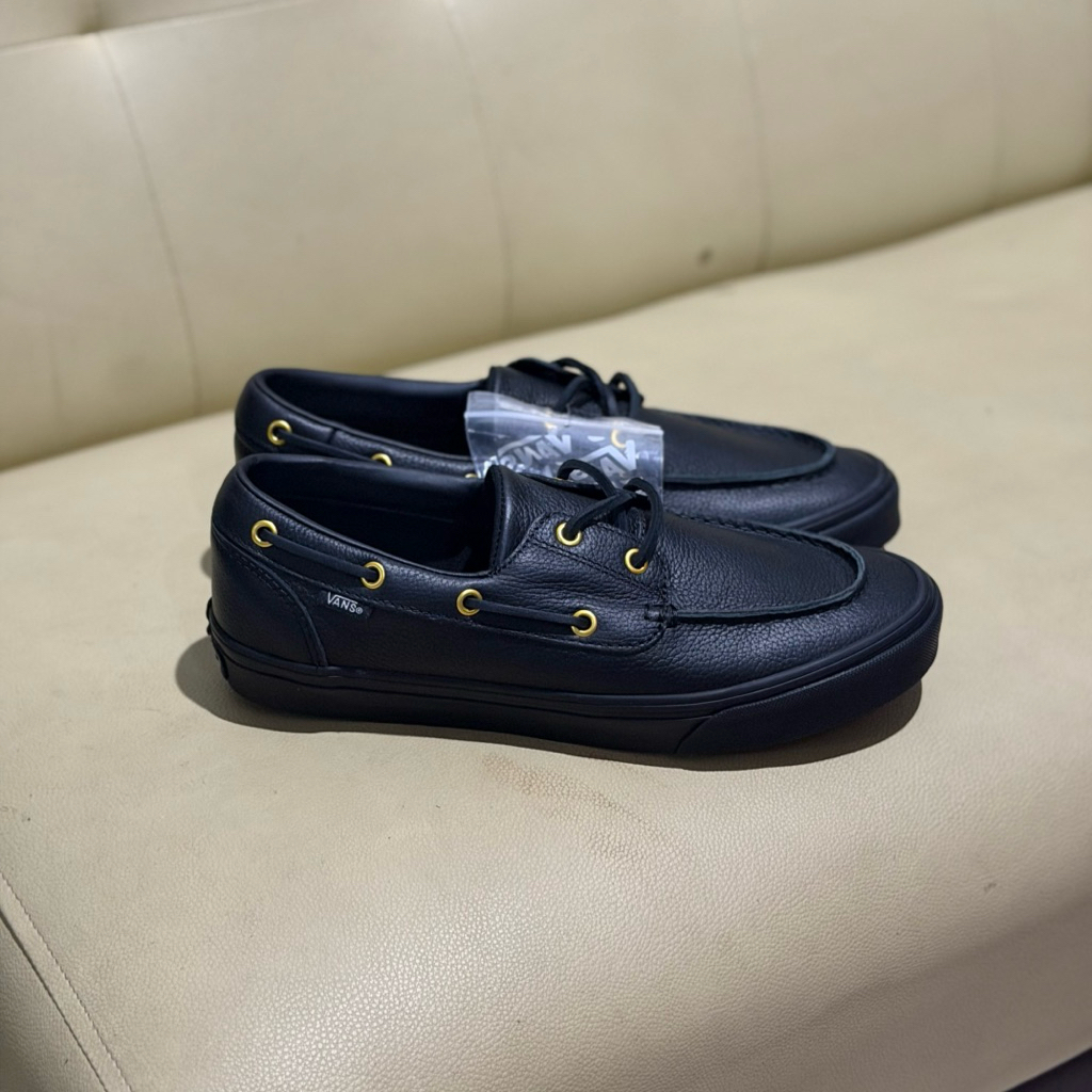SEPATU SLIP ON 2-Eyelet BLACK BNIB