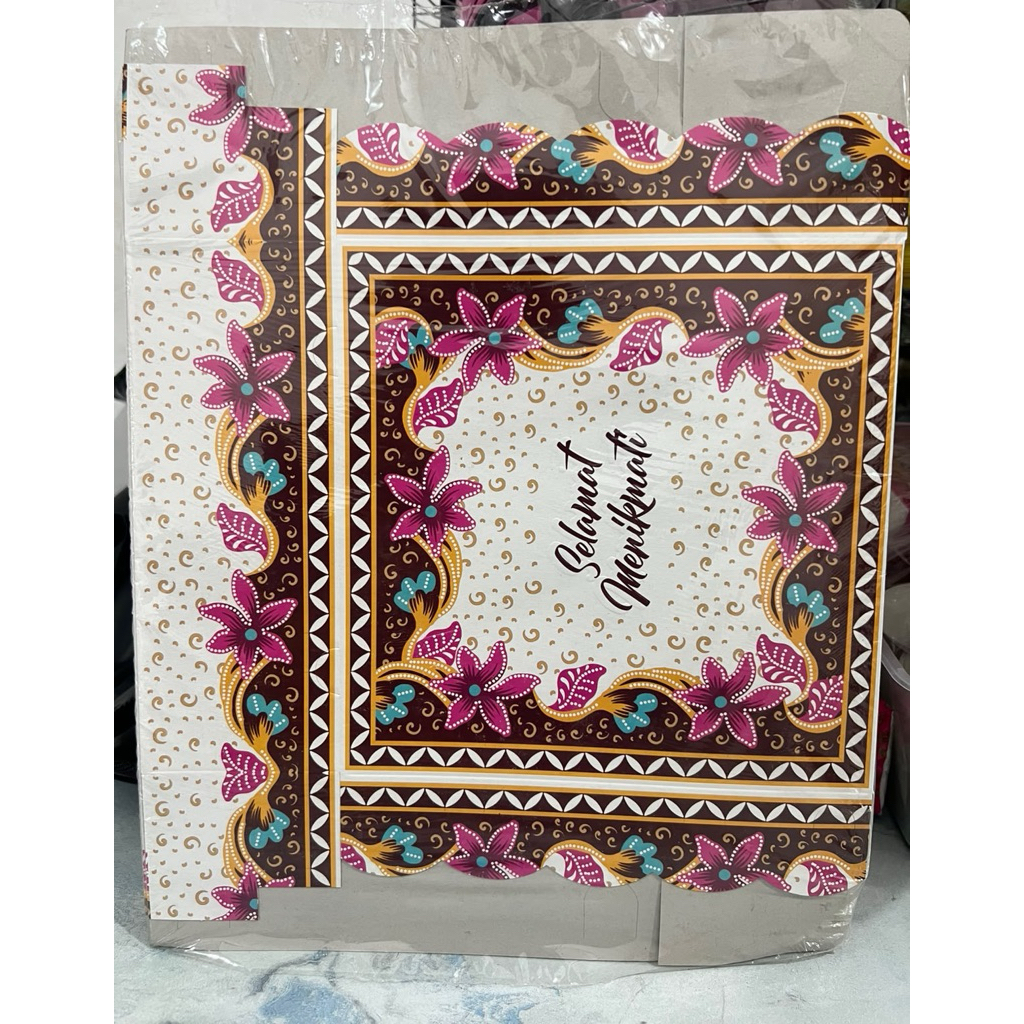 [50pcs] OKEY Snack box batik , Kotak makan batik premium 20x20x7