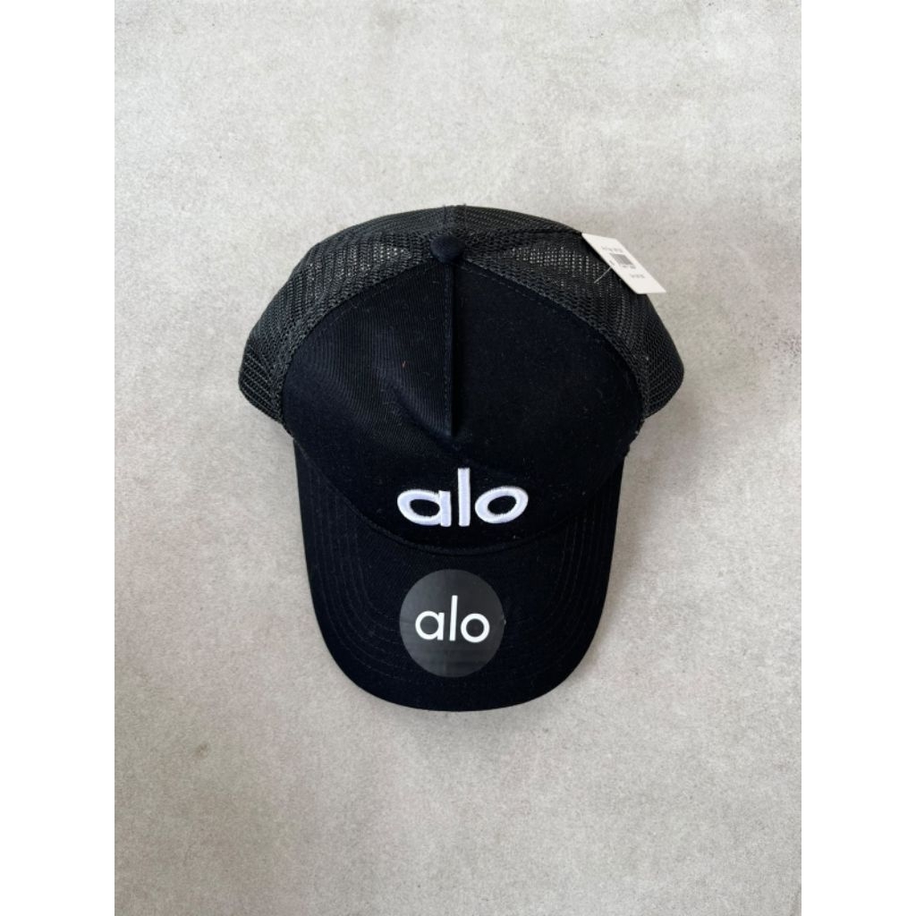 ALO YOGA