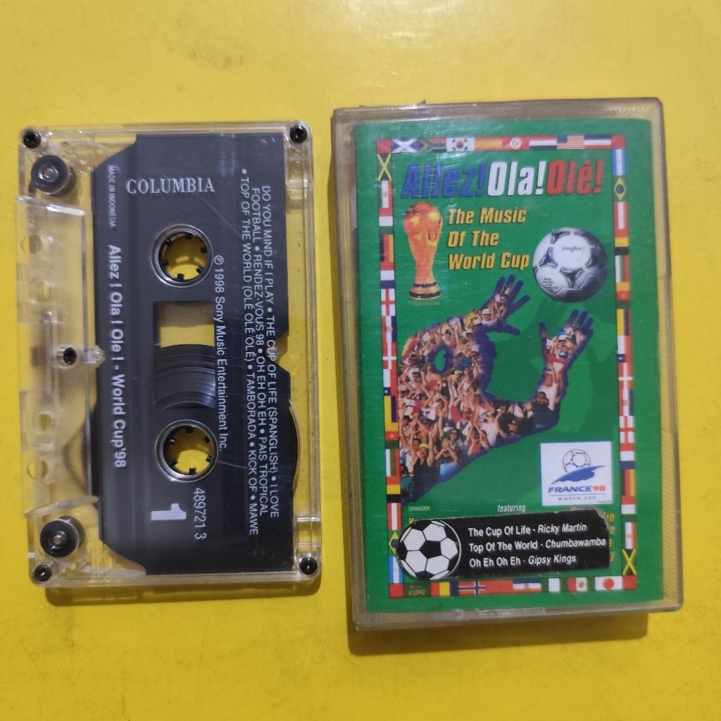 Kaset THE MUSIC WORLD CUP 1998