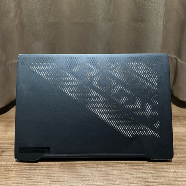 Laptop Gaming ASUS ROG Zephyrus G14 GA401II Animatrix 24GB/512GB Ryzen 7 4800HS GTX 1650Ti 4GB
