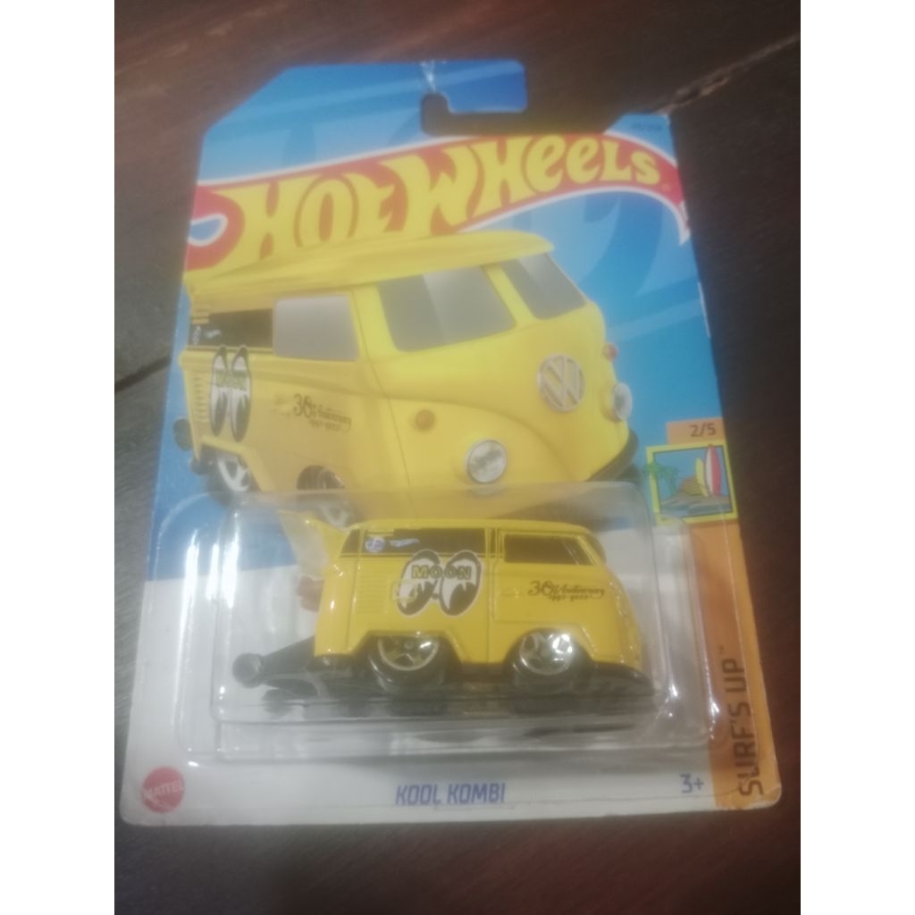 hotwheels kool kombi mooneyes kuning