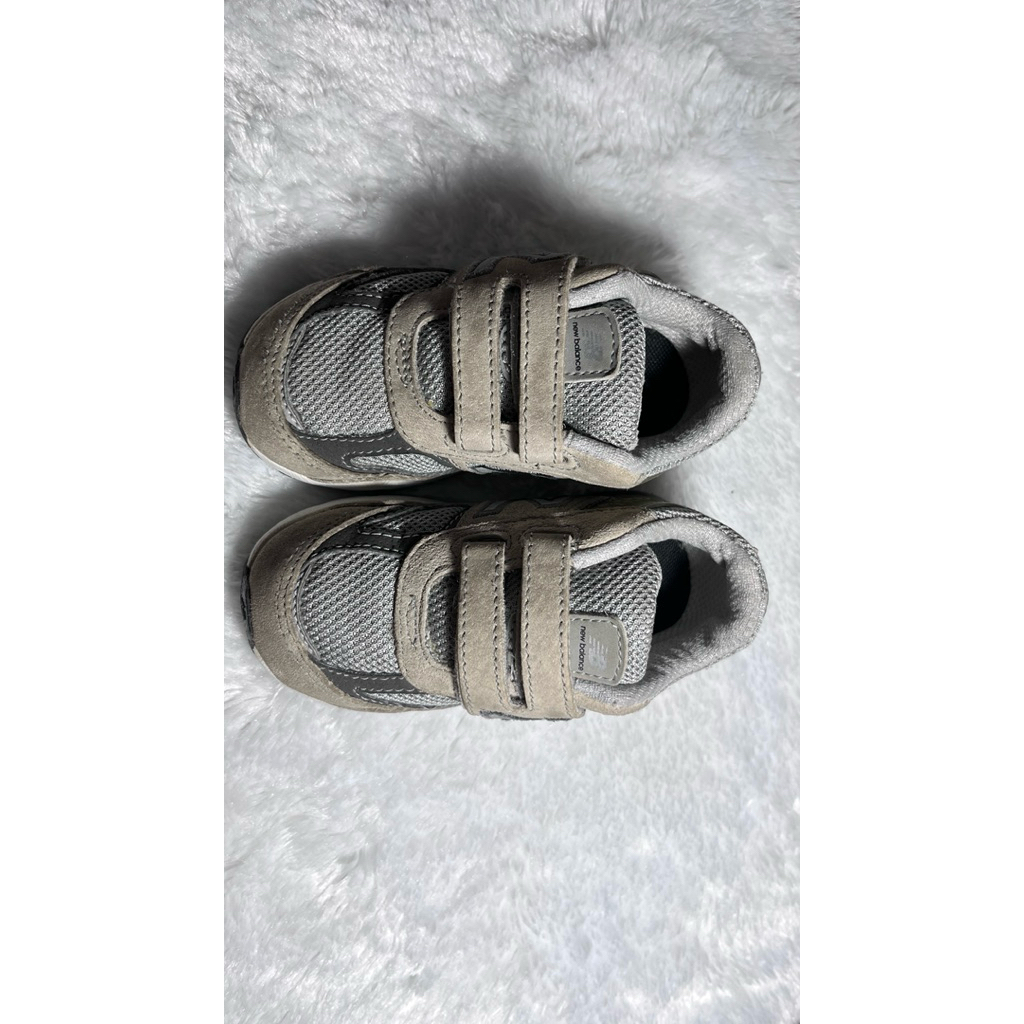 Sepatu Anak second NB