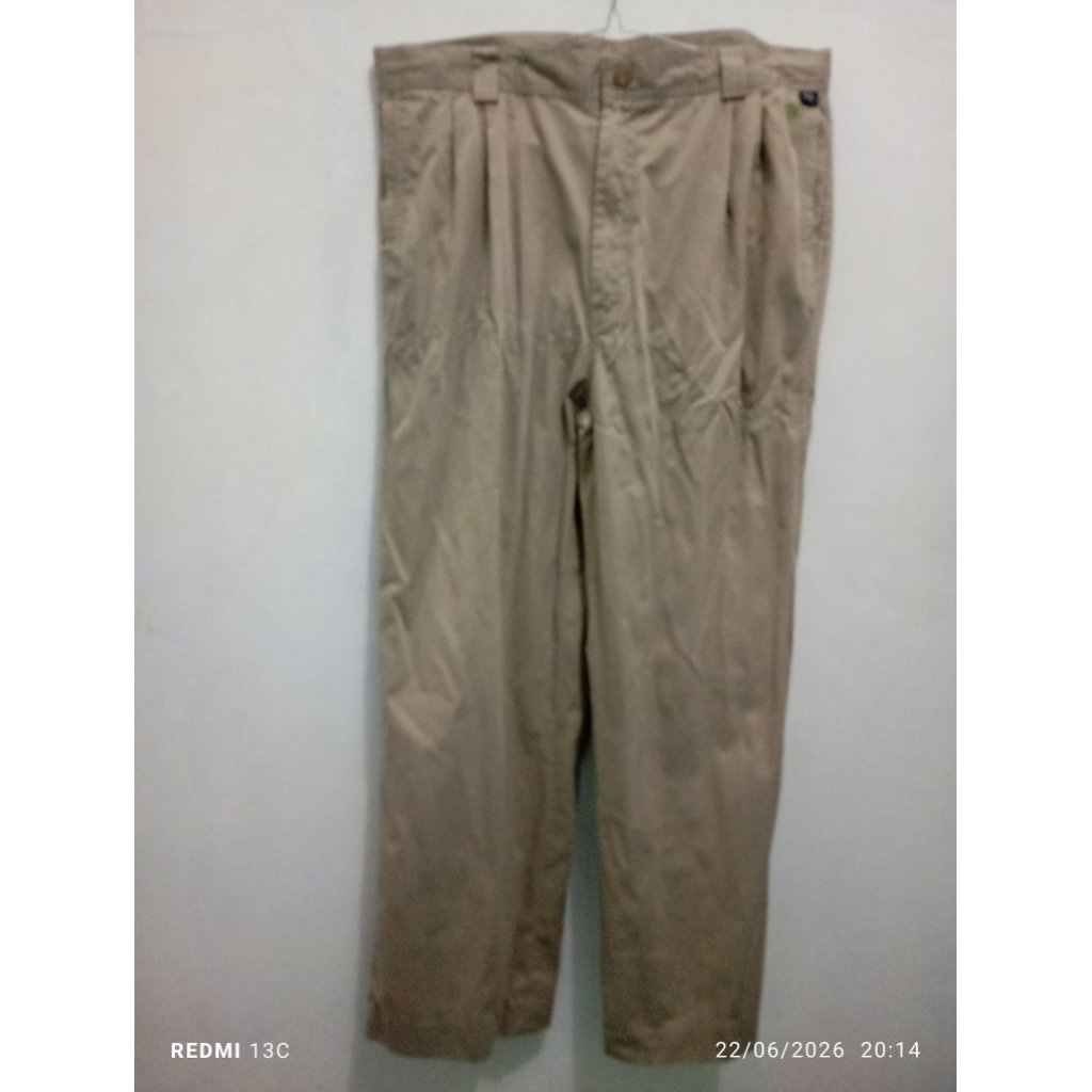 preloved celana panjang chino pria paolo gucci