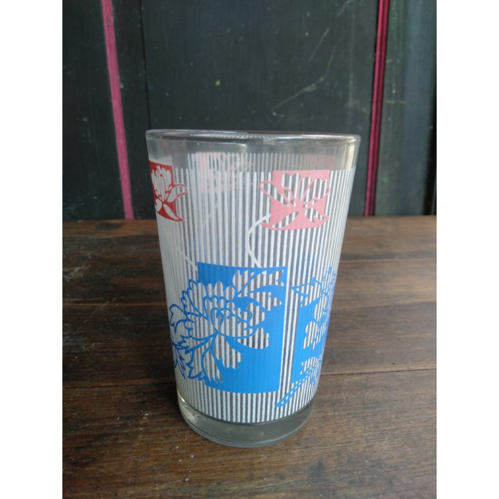 gelas antik