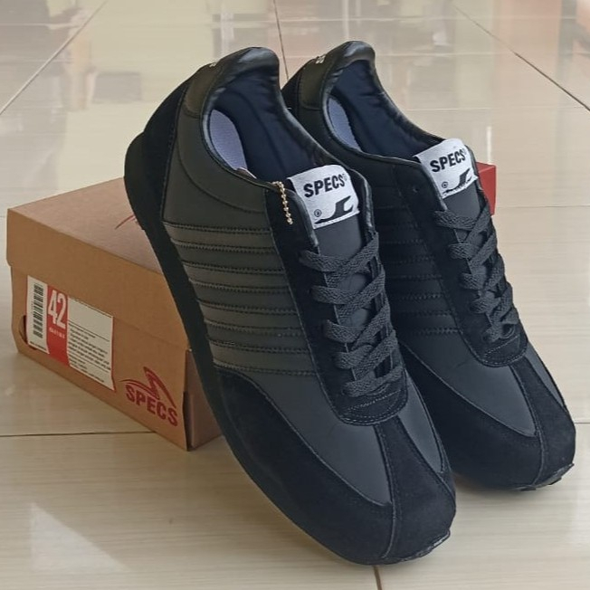 Sepatu Specs 104B Sekolah & Casual Sneakers Full Black Unisex Bisa Cod