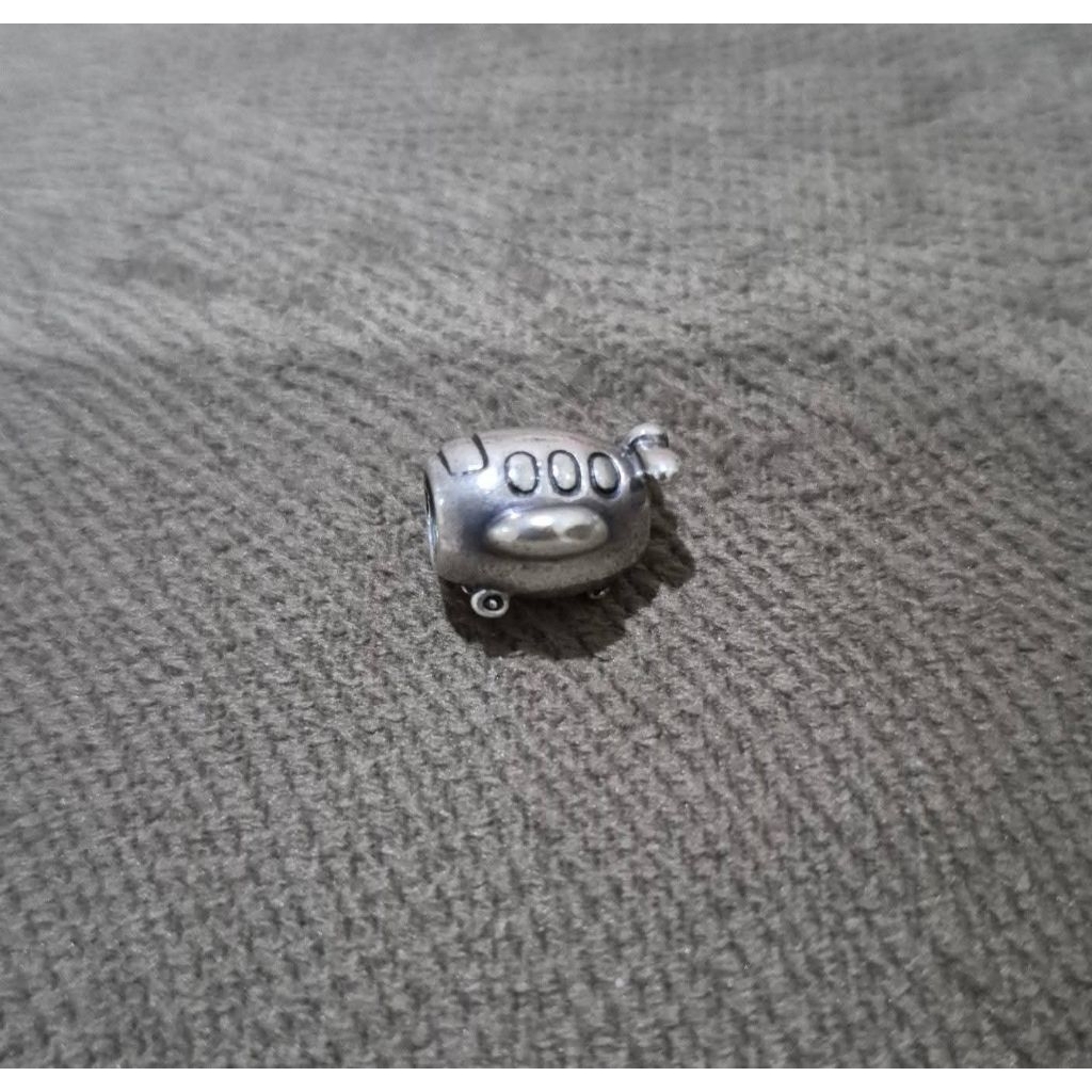 pandora charm original travel series ,preloved good condition