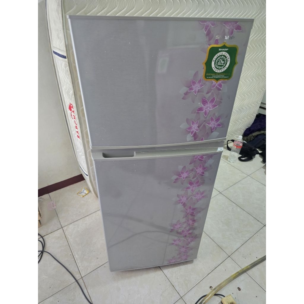 kulkas 2 pintu sharp kecil