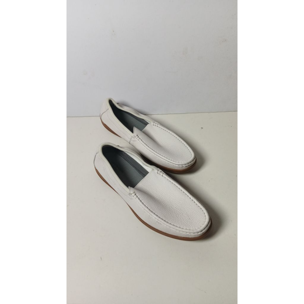 Obermain Sepatu Pria Size 44