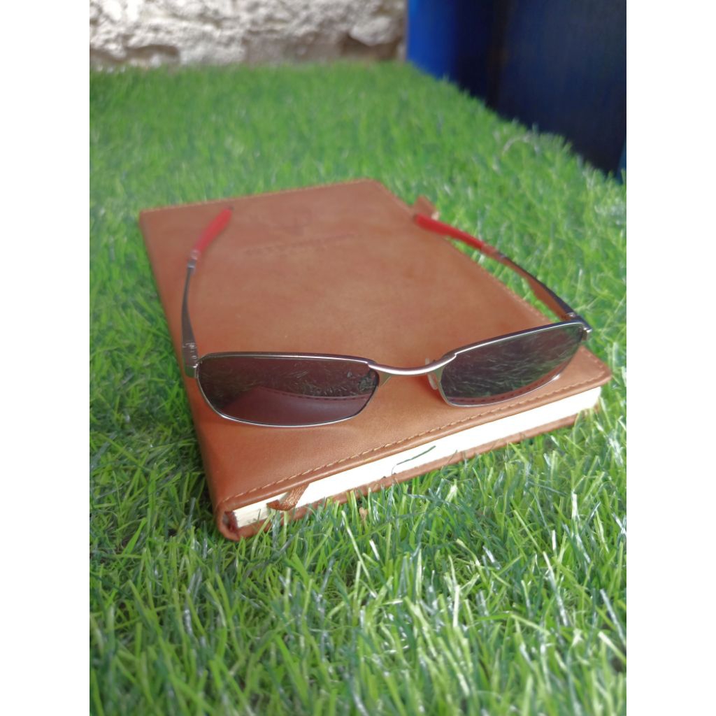 Oakley kacamata preloved lensa normal