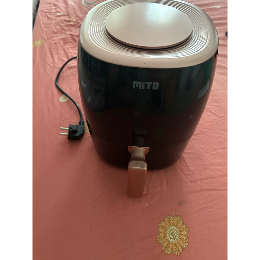 Air fryer MITO PRELOVED/bekas pemakaian lengkap dus