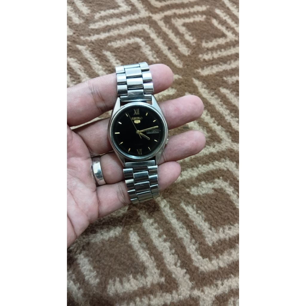 seiko 7009 black dial