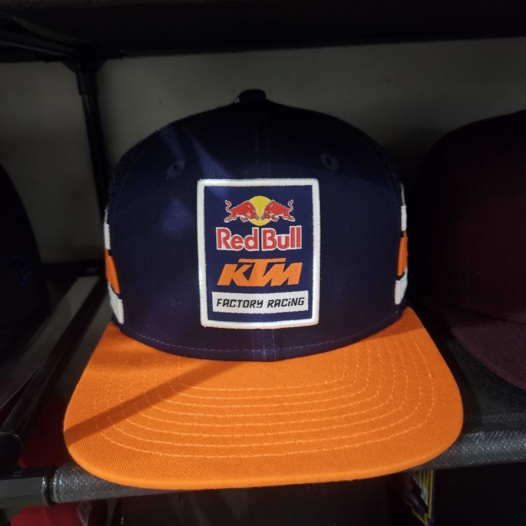 Topi KTM Redbull