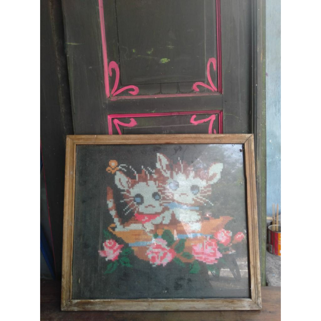 hiasan dinding antik kristik (cross-stitch)