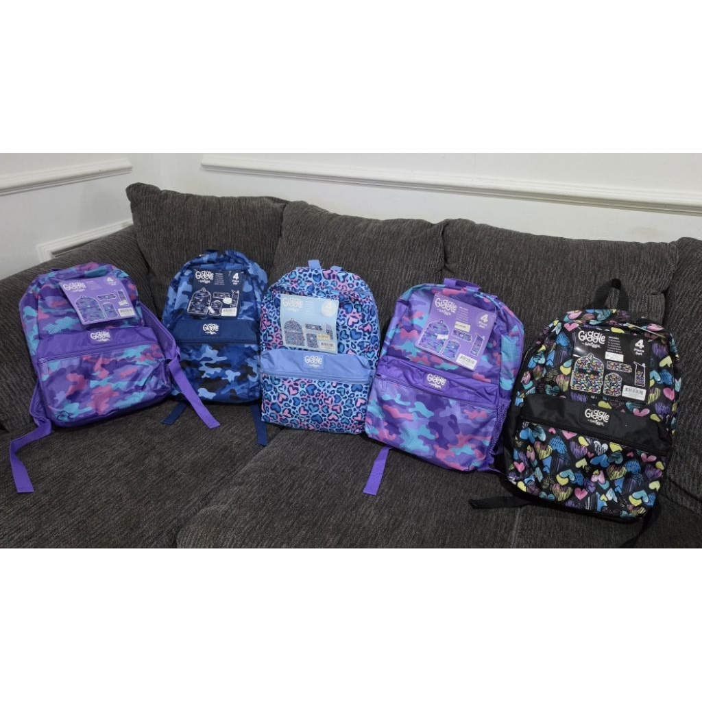 Giggle Set by Smiggle
