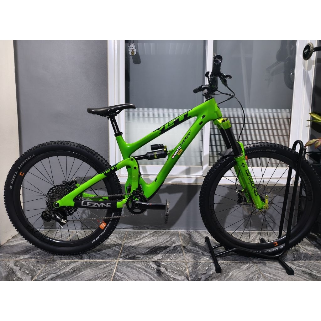 Full Bike sepeda MTB YETI SB6C Carbon 27.5 size S