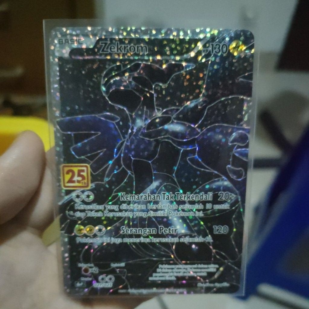 Zekrom 25th anniversary Kartu Pokemon TCG Indonesia