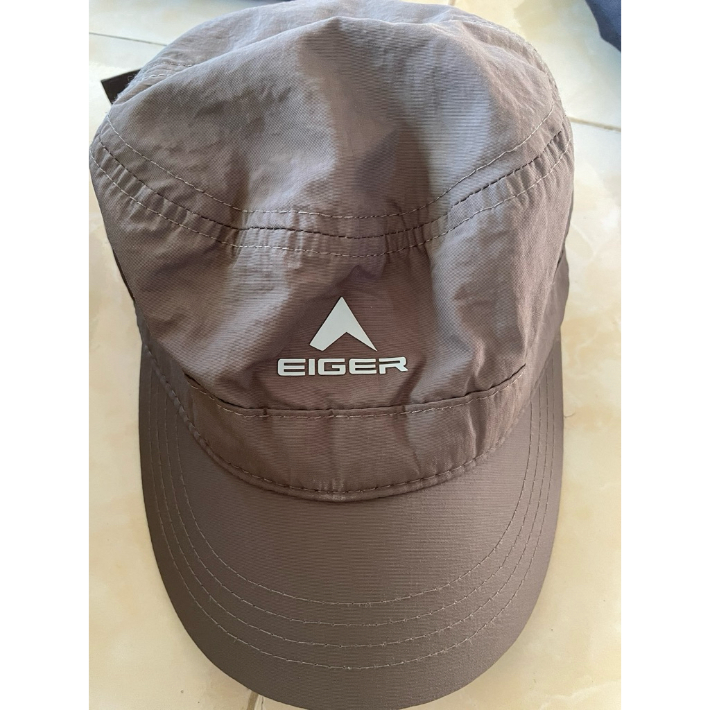 Preloved Topi Eiger