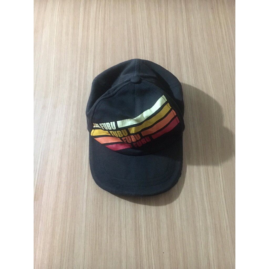 TOPI FUBU