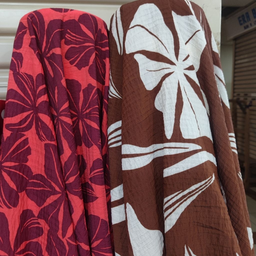 kain silky motif embos kain tidak terawang