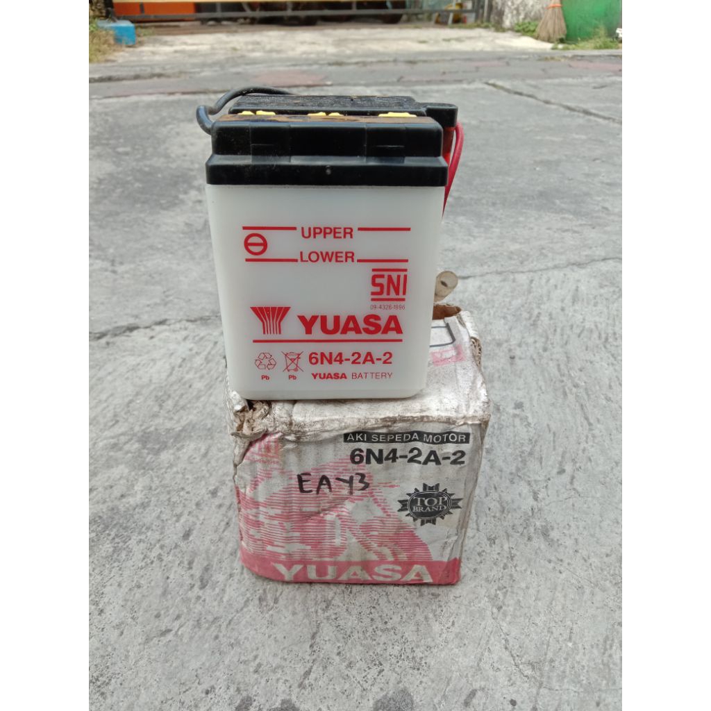 Aki Accu Yuasa 6 Volt 4 Ampere