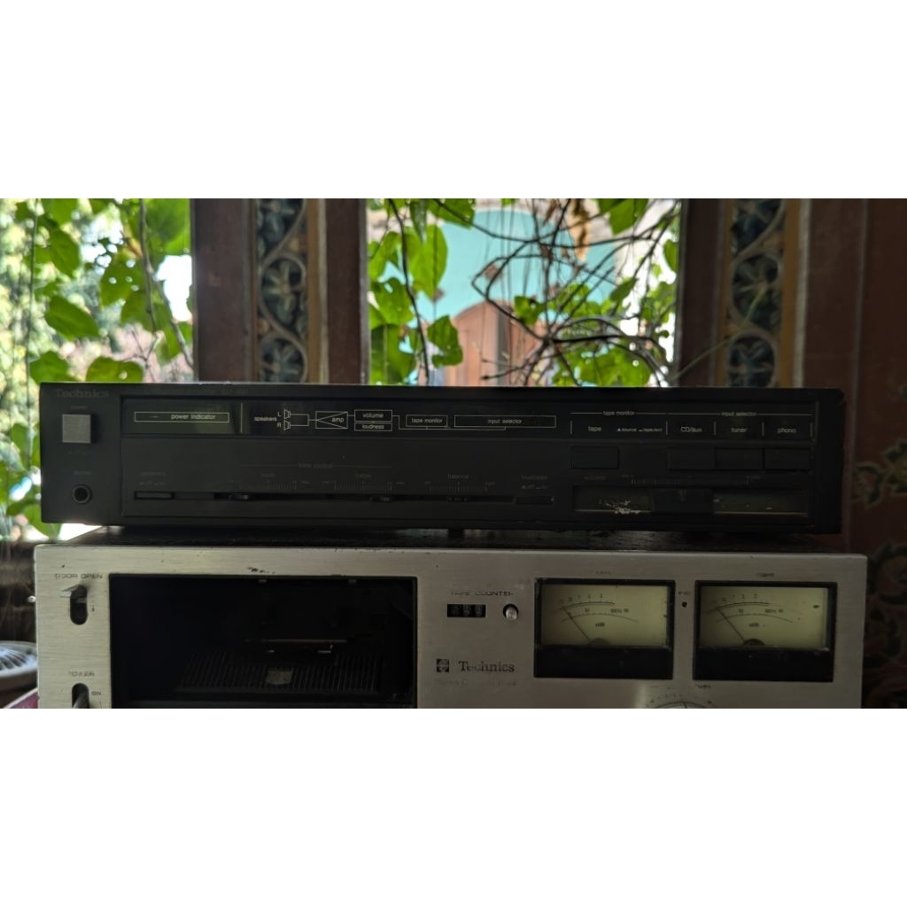 ampli technics su 300