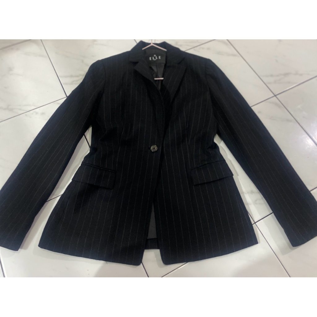 blazer ELLE hitam garis