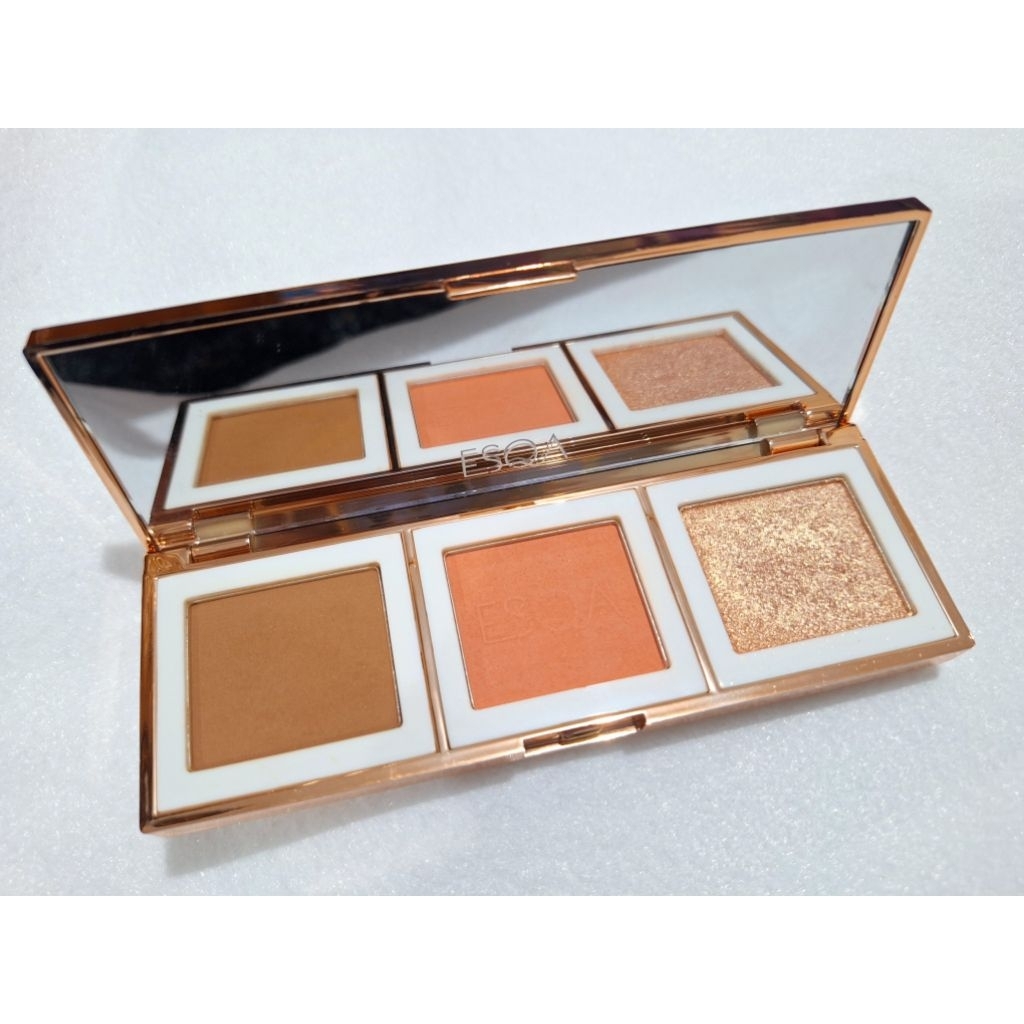 PRELOVED - ESQA PALETTE ATHENA