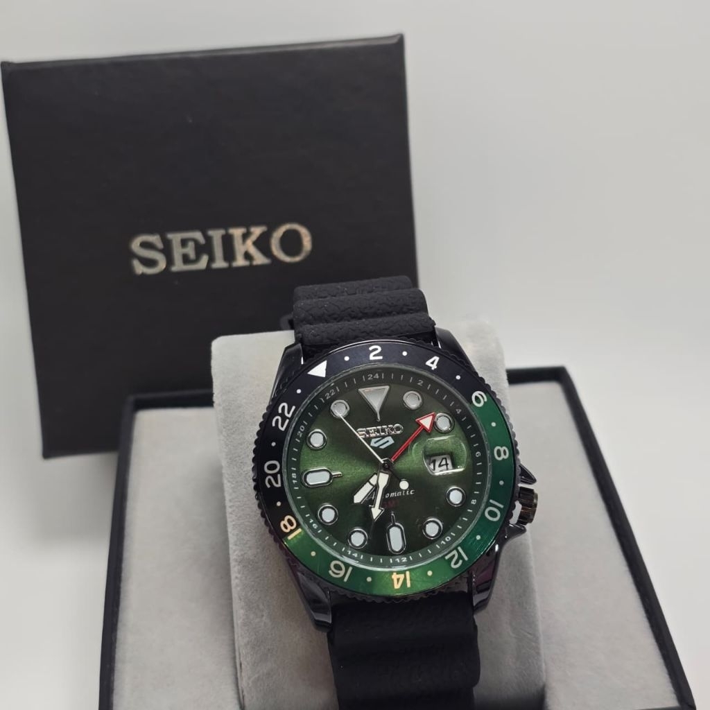 Jam Tangan Pria SEIKO Tali Karet Jalan Sweep Baterai Tampilan Automatic Tgl  Aktif Water Resistance 