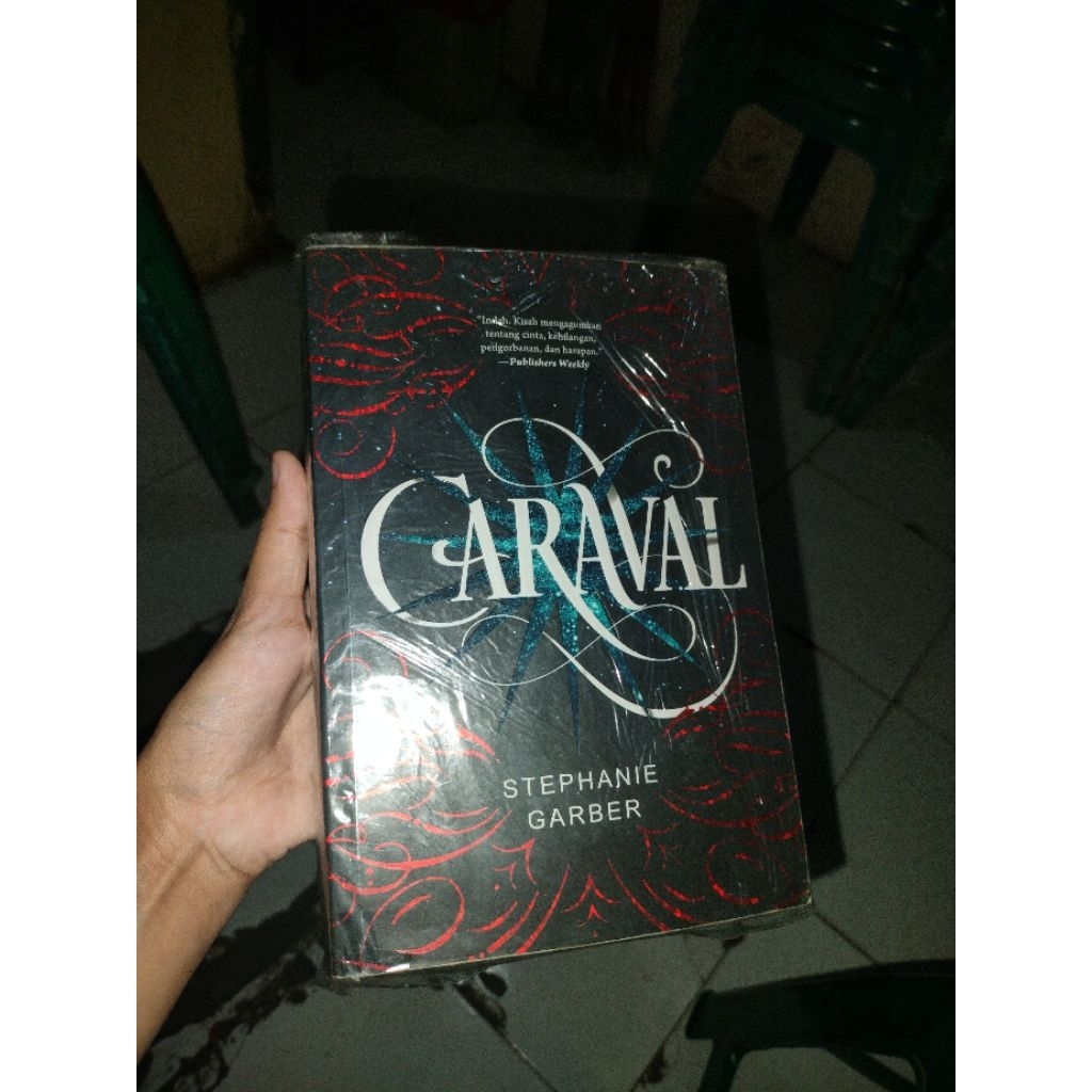 Novel preloved Caraval (bisa nego)