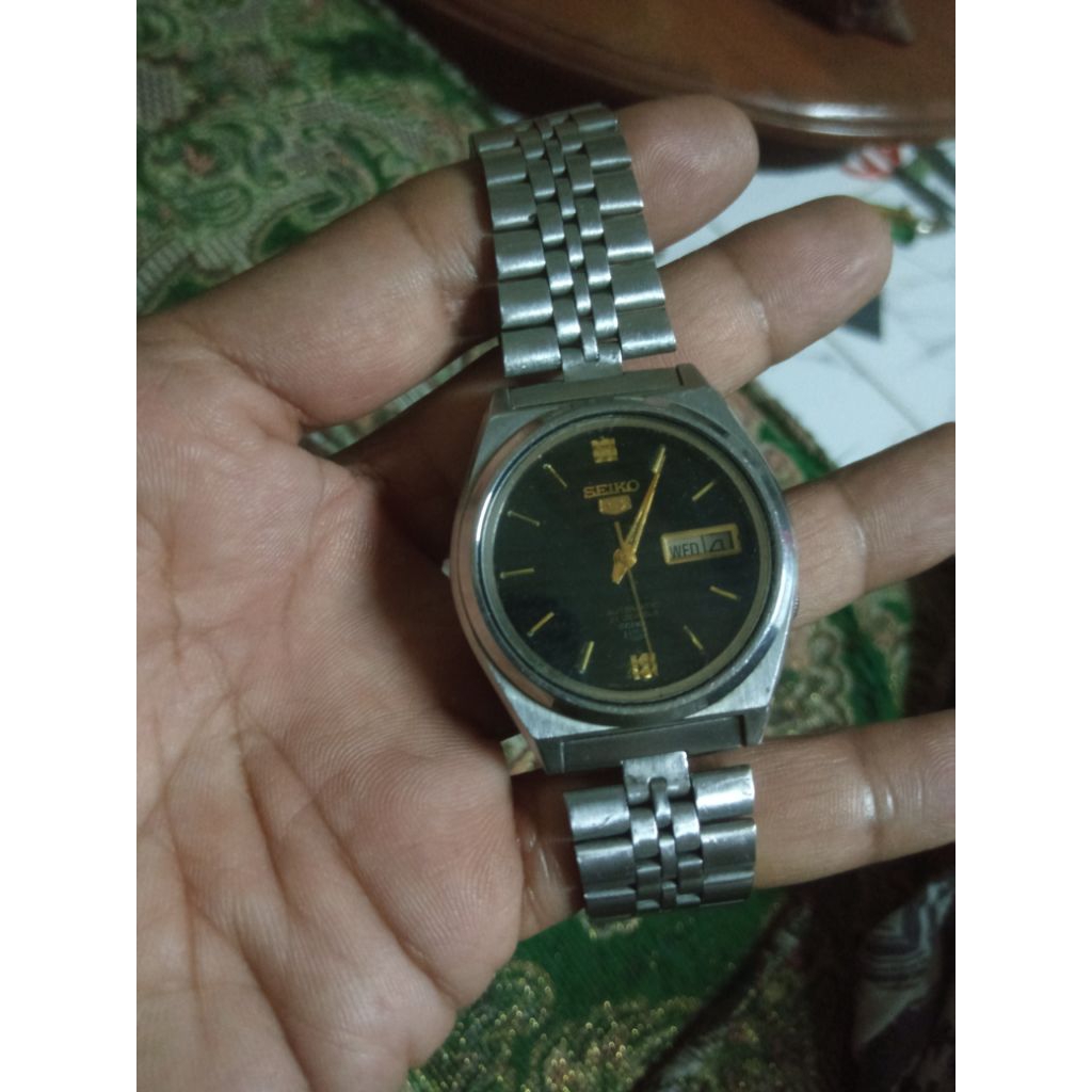 Seiko automatic second
