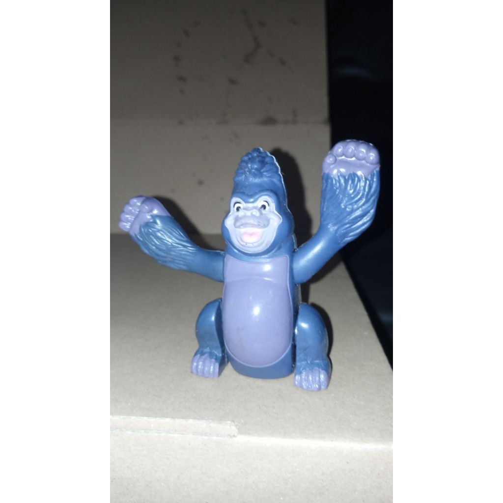 Figure kera terk Tarzan happy meal